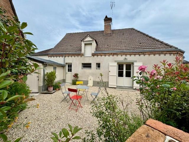 Le Camelia Villa Saint-Viatre Exterior photo
